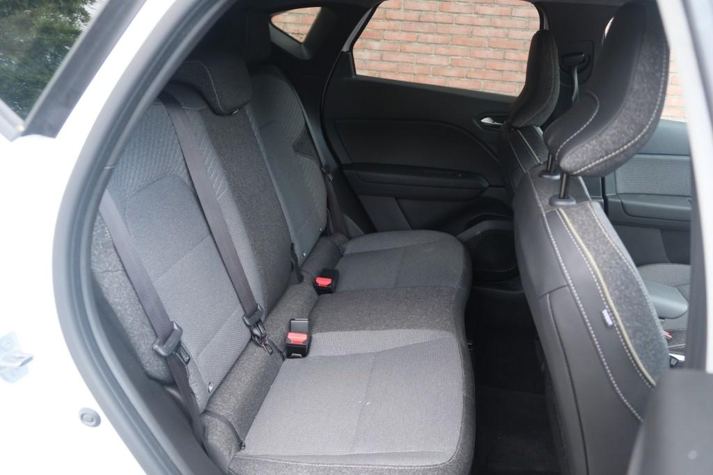 Renault Captur 1.0 TCe 90pk Techno | Navi | Climate | Cruise | Camera | Keyless | PDC afbeelding 3