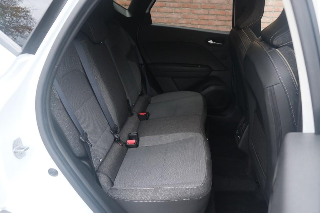 Renault Captur 1.0 TCe 90pk Techno | Navi | Climate | Cruise | Camera | Keyless | PDC afbeelding 3