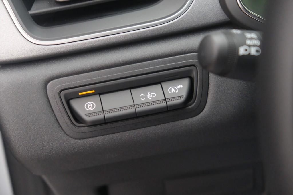 Renault Captur 1.0 TCe 90pk Techno | Navi | Climate | Cruise | Camera | Keyless | PDC afbeelding 26