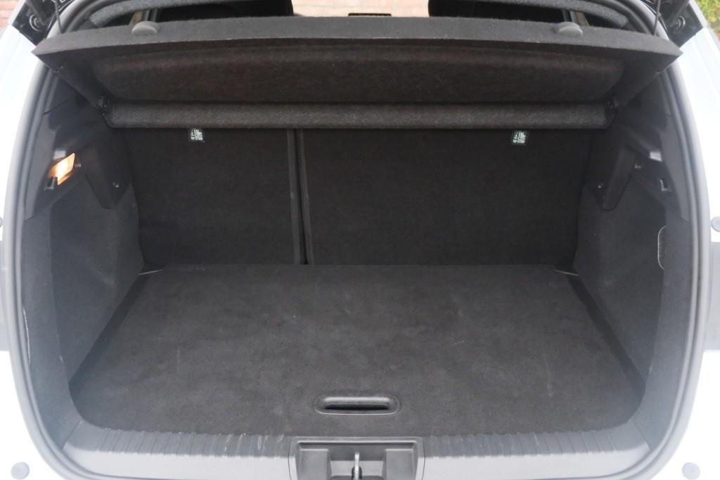 Renault Captur 1.0 TCe 90pk Techno | Navi | Climate | Cruise | Camera | Keyless | PDC afbeelding 30