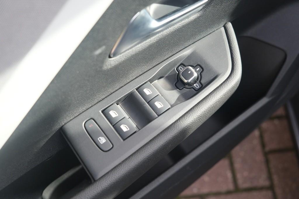 Opel Astra 1.2 Turbo 110pk Sports Tourer Level 2 | Navi | App Connect | Climate | Cruise | LED | PDC | Trekhaak afbeelding 24