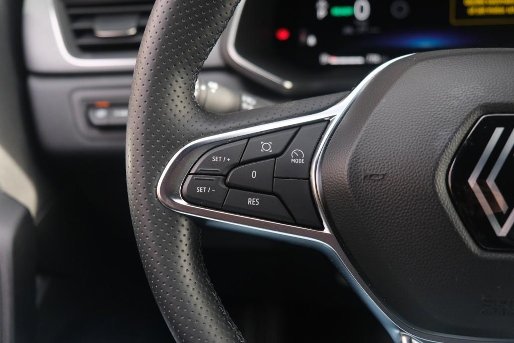 Renault Captur 1.6 E-Tech full hybrid 145pk EDC techno | Navi | App Connect | Climate | Camera | PDC | Winter Pakket afbeelding 9