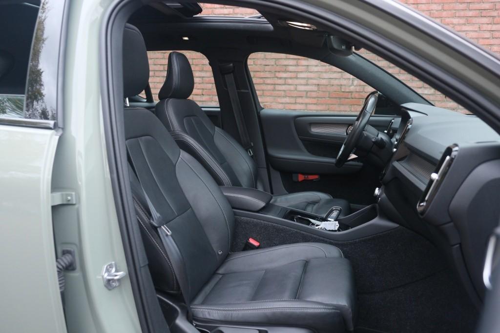 Volvo XC40 Recharge P8 408pk AWD R-Design | SOH 93% | Navi | Adaptive Cruise | Panoramadak | Elektrische Achterklep | Keyless | Stoelverwarming | Trekhaak afbeelding 6