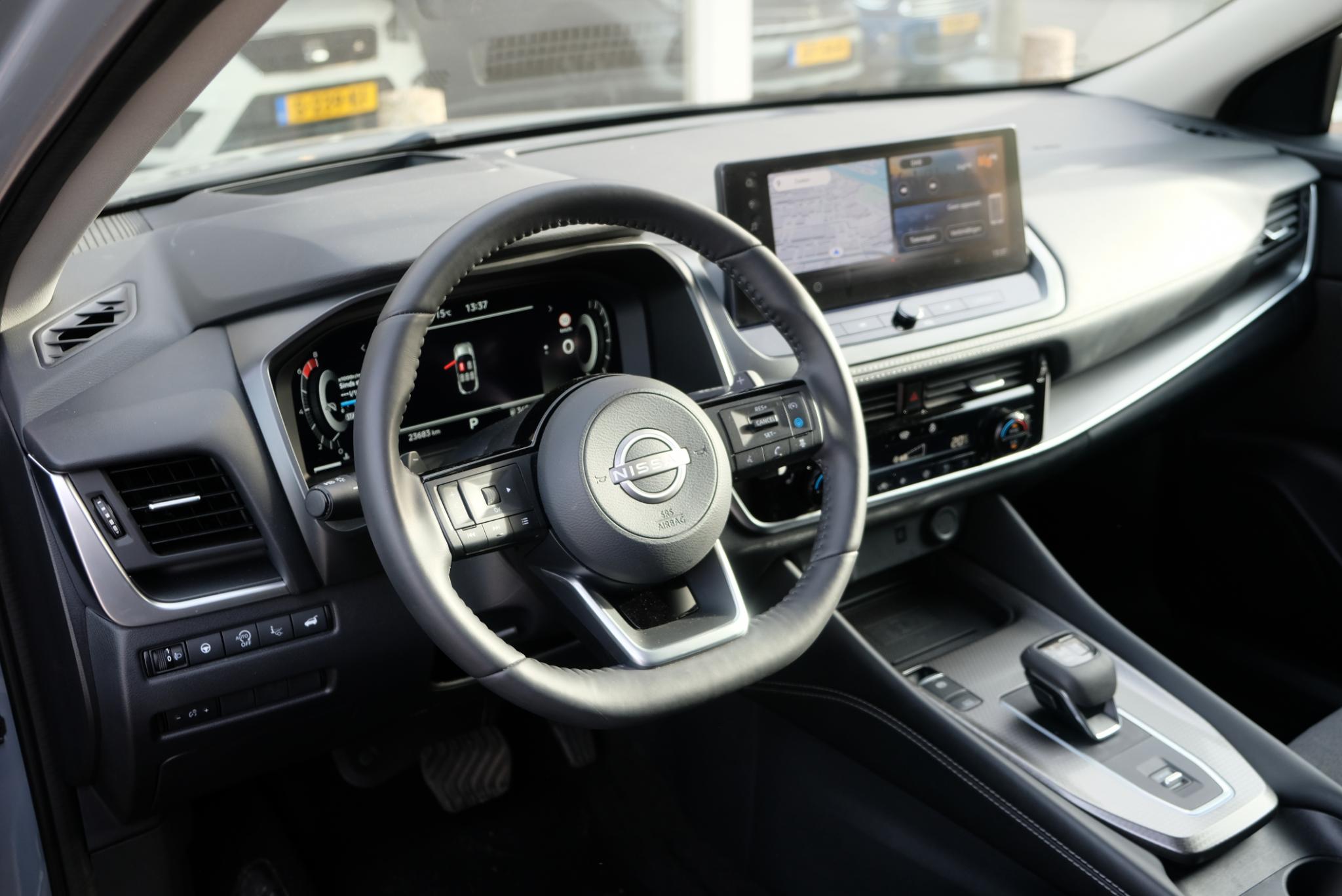 Nissan QASHQAI 1.3 MHEV 158pk Xtronic N-Connecta | Navi | App Connect | Adaptive Cruise | Keyless | 360° Camera | Elektrische Achterklep | Cold Pack afbeelding 20