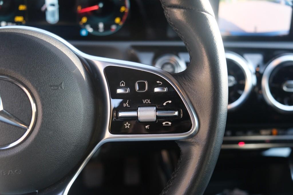 Mercedes-Benz A-Klasse 180 136pk Business Solution | Widescreen | Climate | Cruise | Camera | Stoelverwarming | PDC afbeelding 10