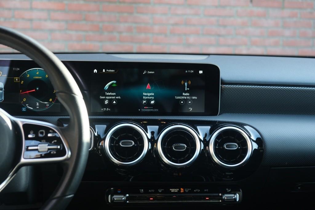Mercedes-Benz A-Klasse 180 136pk Business Solution | Widescreen | Climate | Cruise | Camera | Stoelverwarming | PDC afbeelding 15