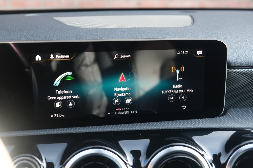 Mercedes-Benz A-Klasse 180 136pk Business Solution | Widescreen | Climate | Cruise | Camera | Stoelverwarming | PDC afbeelding 16