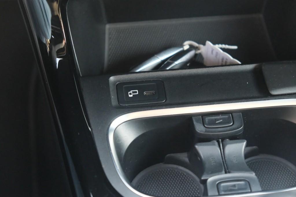 Mercedes-Benz A-Klasse 180 136pk Business Solution | Widescreen | Climate | Cruise | Camera | Stoelverwarming | PDC afbeelding 21