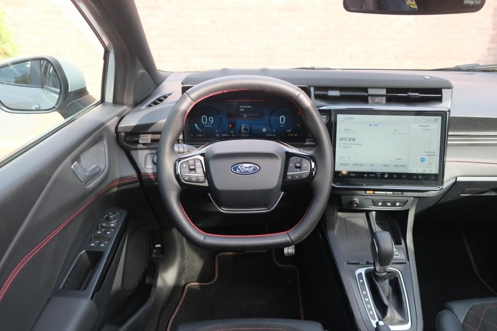 Ford Puma 1.0 EcoBoost Hybrid 155pk Aut. ST-Line X | Nieuw Model ! | Adaptive Cruise | 360° Camera | Panoramadak | Elektrische Achterklep | Trekhaak | Winter Pakket afbeelding 13