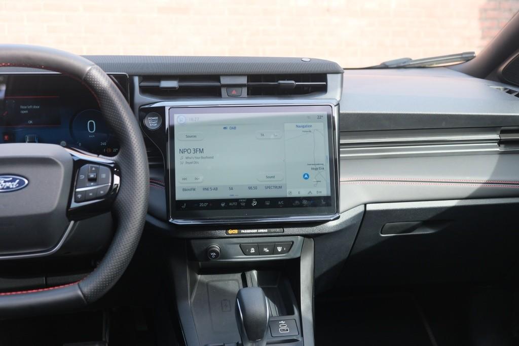 Ford Puma 1.0 EcoBoost Hybrid 155pk Aut. ST-Line X | Nieuw Model ! | Adaptive Cruise | 360° Camera | Panoramadak | Elektrische Achterklep | Trekhaak | Winter Pakket afbeelding 14