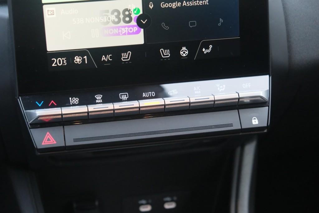 Renault Captur 1.6 E-Tech full hybrid 145pk EDC techno | Navi | App Connect | Climate | Camera | PDC | Winter Pakket afbeelding 22