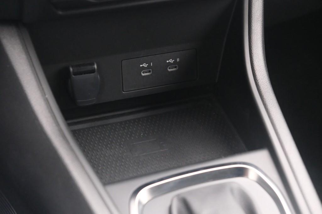 Renault Captur 1.6 E-Tech full hybrid 145pk EDC techno | Navi | App Connect | Climate | Camera | PDC | Winter Pakket afbeelding 23