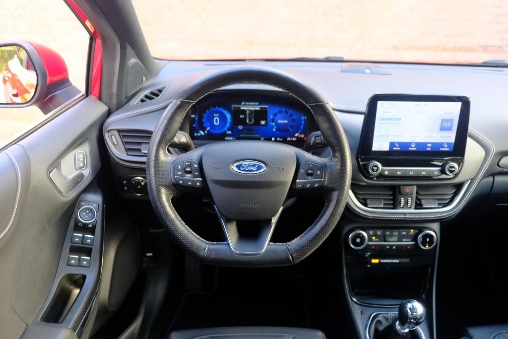 Ford Puma 1.0 EcoBoost Hybrid 155pk ST-Line X Vignale | Navi | App Connect | Climate | Adaptive Cruise | Panoramakdak | Keyless | B&O Audio | Camera | Winter Pakket afbeelding 7