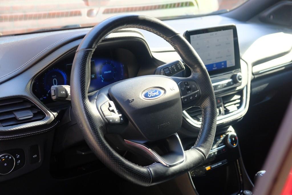 Ford Puma 1.0 EcoBoost Hybrid 155pk ST-Line X Vignale | Navi | App Connect | Climate | Adaptive Cruise | Panoramakdak | Keyless | B&O Audio | Camera | Winter Pakket afbeelding 11