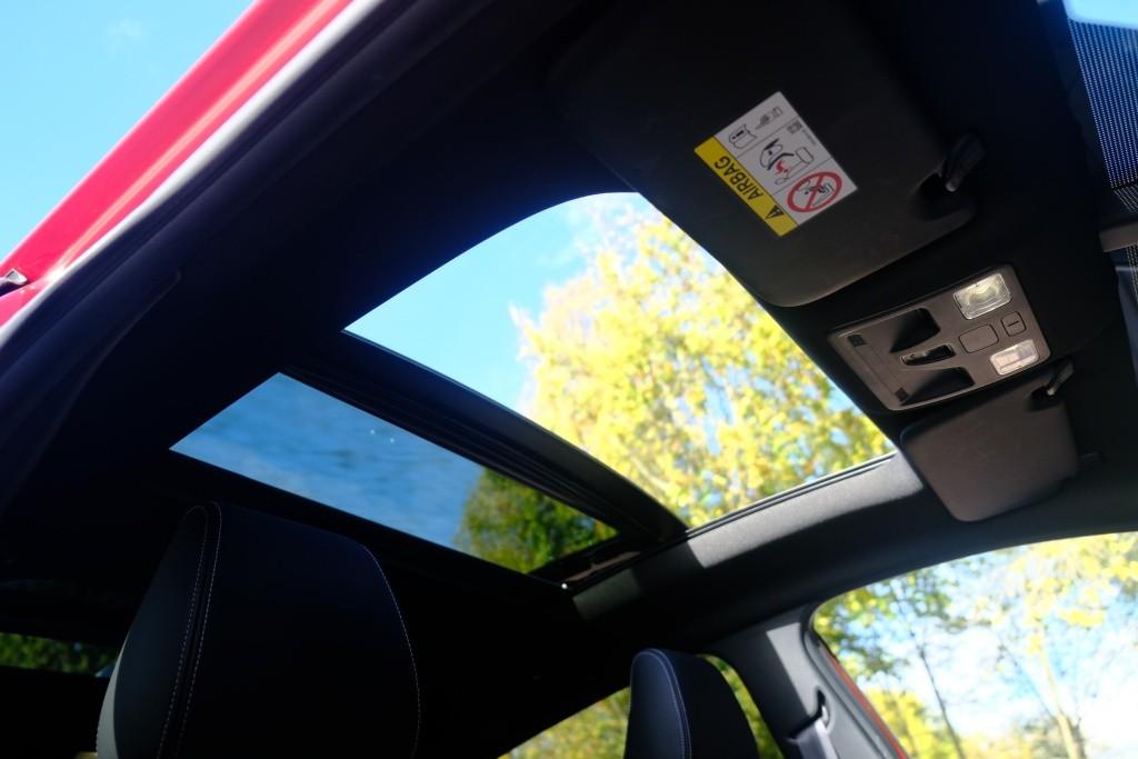 Ford Puma 1.0 EcoBoost Hybrid 155pk ST-Line X Vignale | Navi | App Connect | Climate | Adaptive Cruise | Panoramakdak | Keyless | B&O Audio | Camera | Winter Pakket afbeelding 19