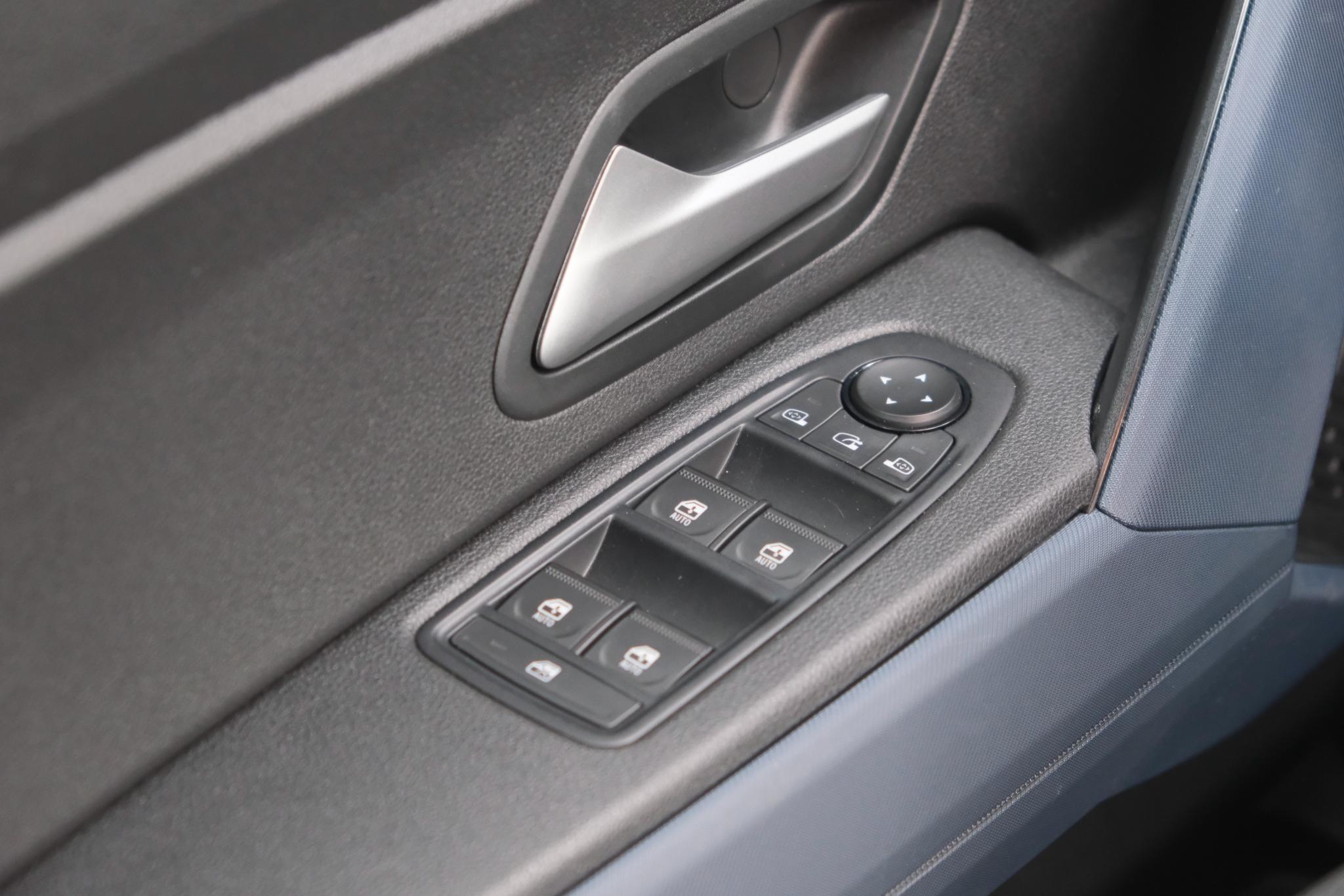 Dacia Duster 1.2 TCe 130pk mild hybrid Journey | App Connect | Climate | Cruise | Keyless | Camera | PDC afbeelding 17