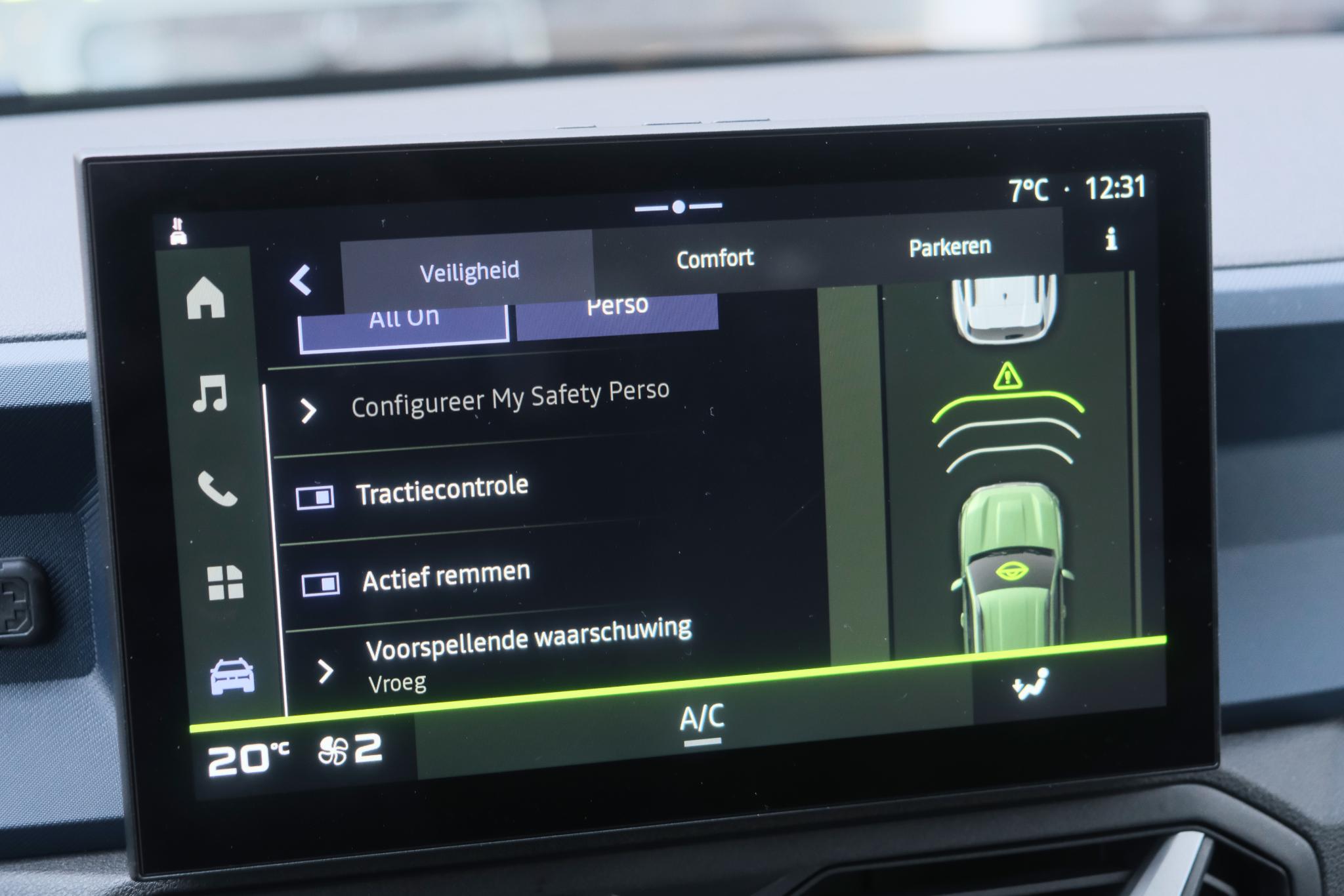 Dacia Duster 1.2 TCe 130pk mild hybrid Journey | App Connect | Climate | Cruise | Keyless | Camera | PDC afbeelding 24