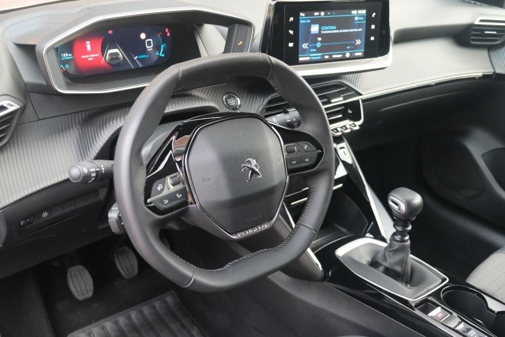 Peugeot 208 1.2 PureTech 100pk Allure Pack | App Connect | Climate | Adaptive Cruise | Keyless | Camera | PDC afbeelding 8