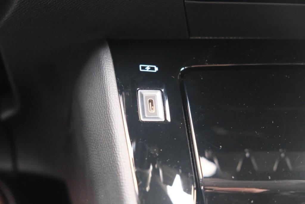 Peugeot 208 1.2 PureTech 100pk Allure Pack | App Connect | Climate | Adaptive Cruise | Keyless | Camera | PDC afbeelding 24