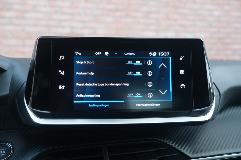 Peugeot 208 1.2 PureTech 100pk Allure Pack | App Connect | Climate | Adaptive Cruise | Keyless | Camera | PDC afbeelding 15