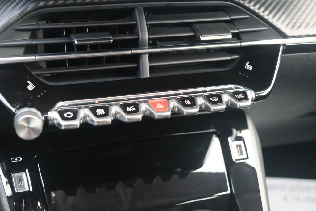 Peugeot 208 1.2 PureTech 100pk Allure Pack | App Connect | Climate | Adaptive Cruise | Keyless | Camera | PDC afbeelding 19