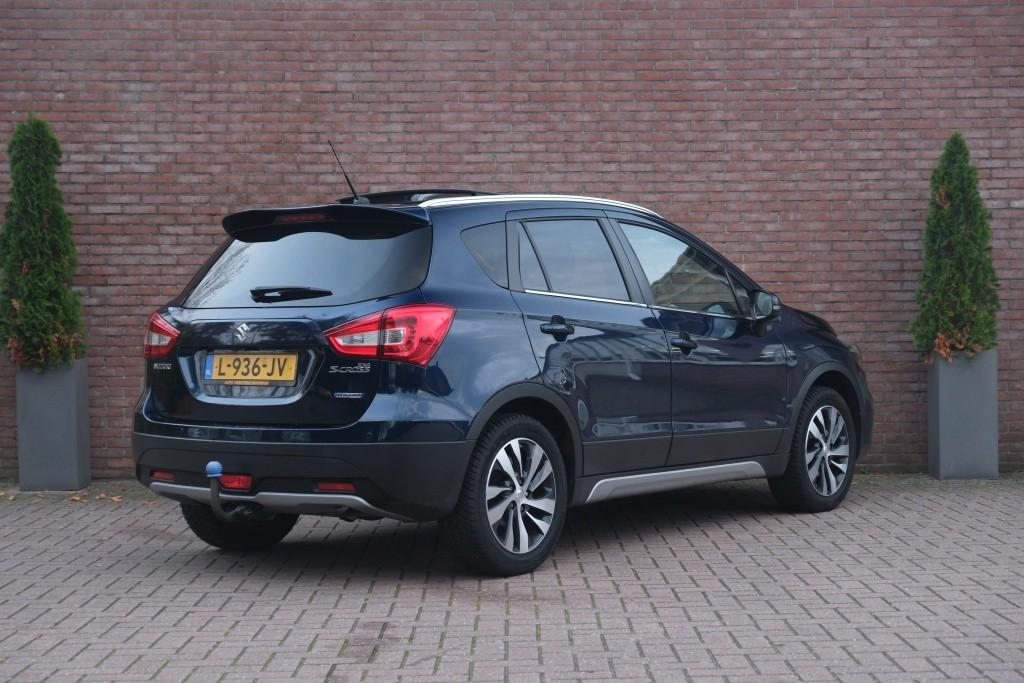 Suzuki S-Cross 1.4 Boosterjet 130pk CVT Style Smart Hybrid | Navi | Climate | Adaptive Cruise | Leder | Panoramadak | Stoelverwarming | Trekhaak afbeelding 31