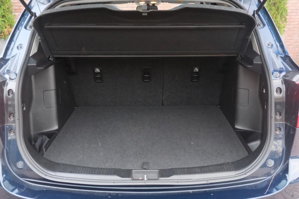 Suzuki S-Cross 1.4 Boosterjet 130pk CVT Style Smart Hybrid | Navi | Climate | Adaptive Cruise | Leder | Panoramadak | Stoelverwarming | Trekhaak afbeelding 32