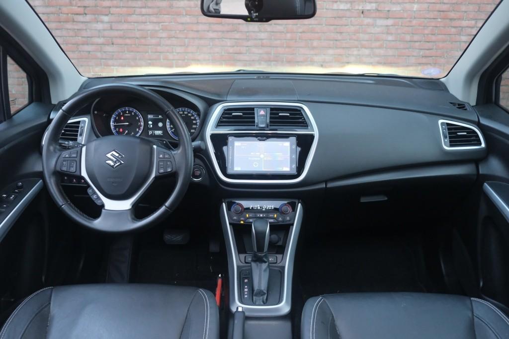 Suzuki S-Cross 1.4 Boosterjet 130pk CVT Style Smart Hybrid | Navi | Climate | Adaptive Cruise | Leder | Panoramadak | Stoelverwarming | Trekhaak afbeelding 7