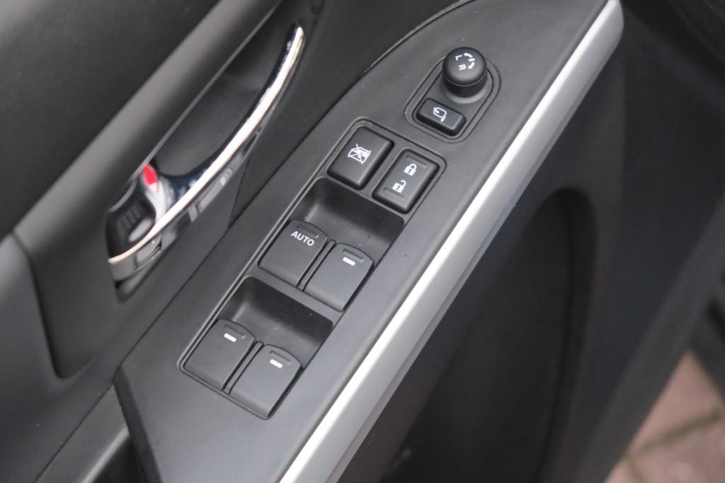 Suzuki S-Cross 1.4 Boosterjet 130pk CVT Style Smart Hybrid | Navi | Climate | Adaptive Cruise | Leder | Panoramadak | Stoelverwarming | Trekhaak afbeelding 25