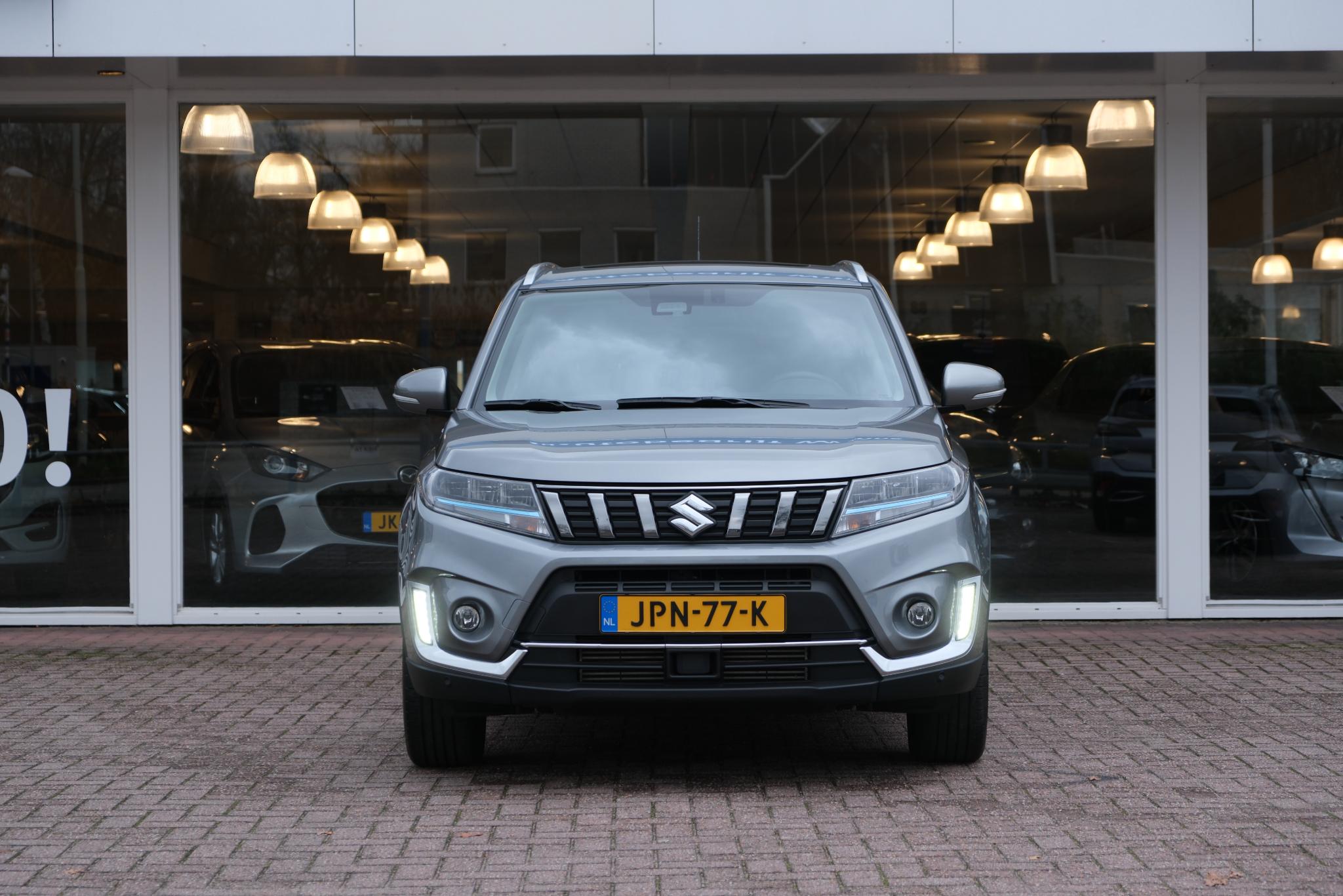 Suzuki Vitara 1.4 Boosterjet 130pk Style Smart Hybrid | Navi | App Connect | Climate | Adaptive Cruise | Panoramadak | Camera | Keyless | Blind Spot afbeelding 3
