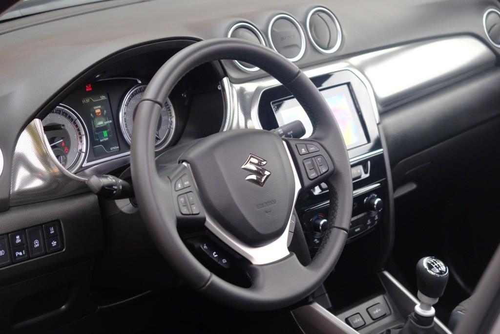 Suzuki Vitara 1.4 Boosterjet 130pk Style Smart Hybrid | Navi | App Connect | Climate | Adaptive Cruise | Panoramadak | Camera | Keyless | Blind Spot afbeelding 11