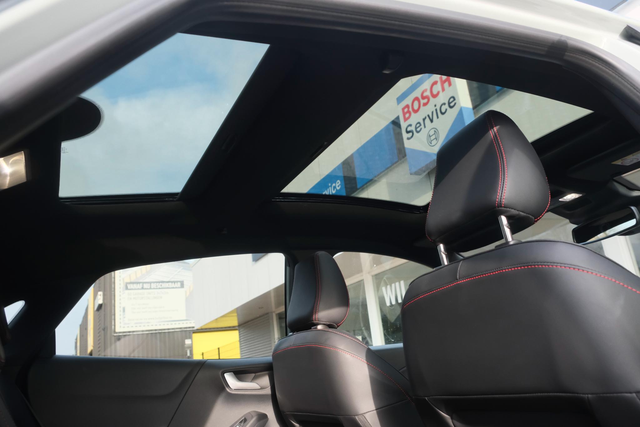 Ford Puma 1.0 EcoBoost Hybrid 155pk Aut. ST-Line X | Nieuw Model ! | Adaptive Cruise | 360° Camera | Panoramadak | Elektrische Achterklep | Trekhaak | Winter Pakket afbeelding 19