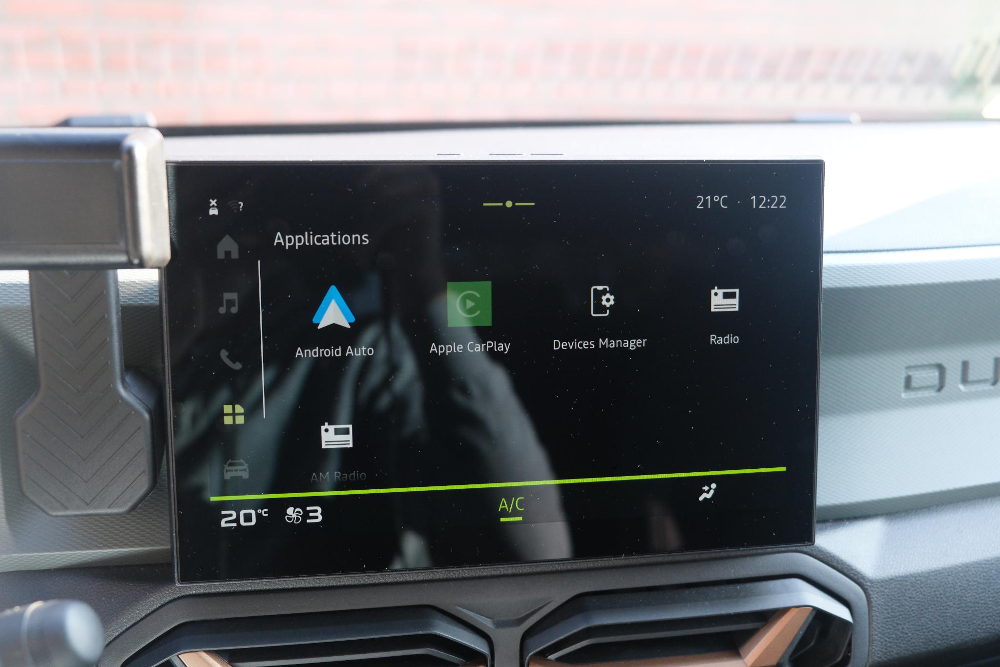 Dacia Duster 1.2 TCe 130pk mild hybrid Extreme | App Connect | Climate | Cruise | Keyless | Camera | PDC afbeelding 16