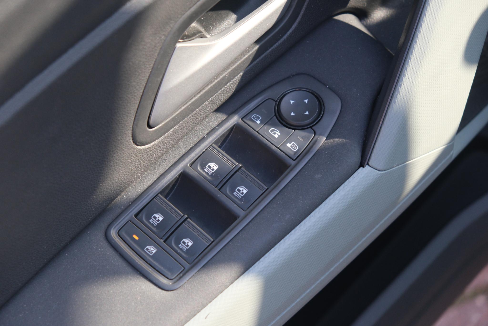 Dacia Duster 1.2 TCe 130pk mild hybrid Extreme | App Connect | Climate | Cruise | Keyless | Camera | PDC afbeelding 21