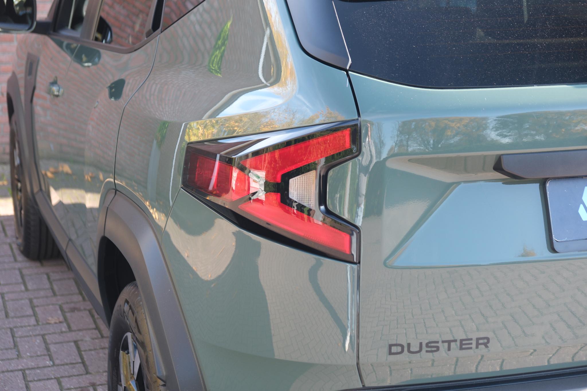 Dacia Duster 1.2 TCe 130pk mild hybrid Extreme | App Connect | Climate | Cruise | Keyless | Camera | PDC afbeelding 24