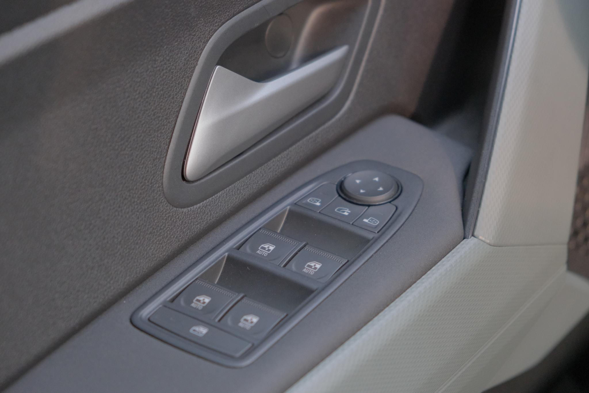 Dacia Duster 1.2 TCe 130pk mild hybrid Extreme | App Connect | Climate | Cruise | Keyless | Camera | PDC afbeelding 15