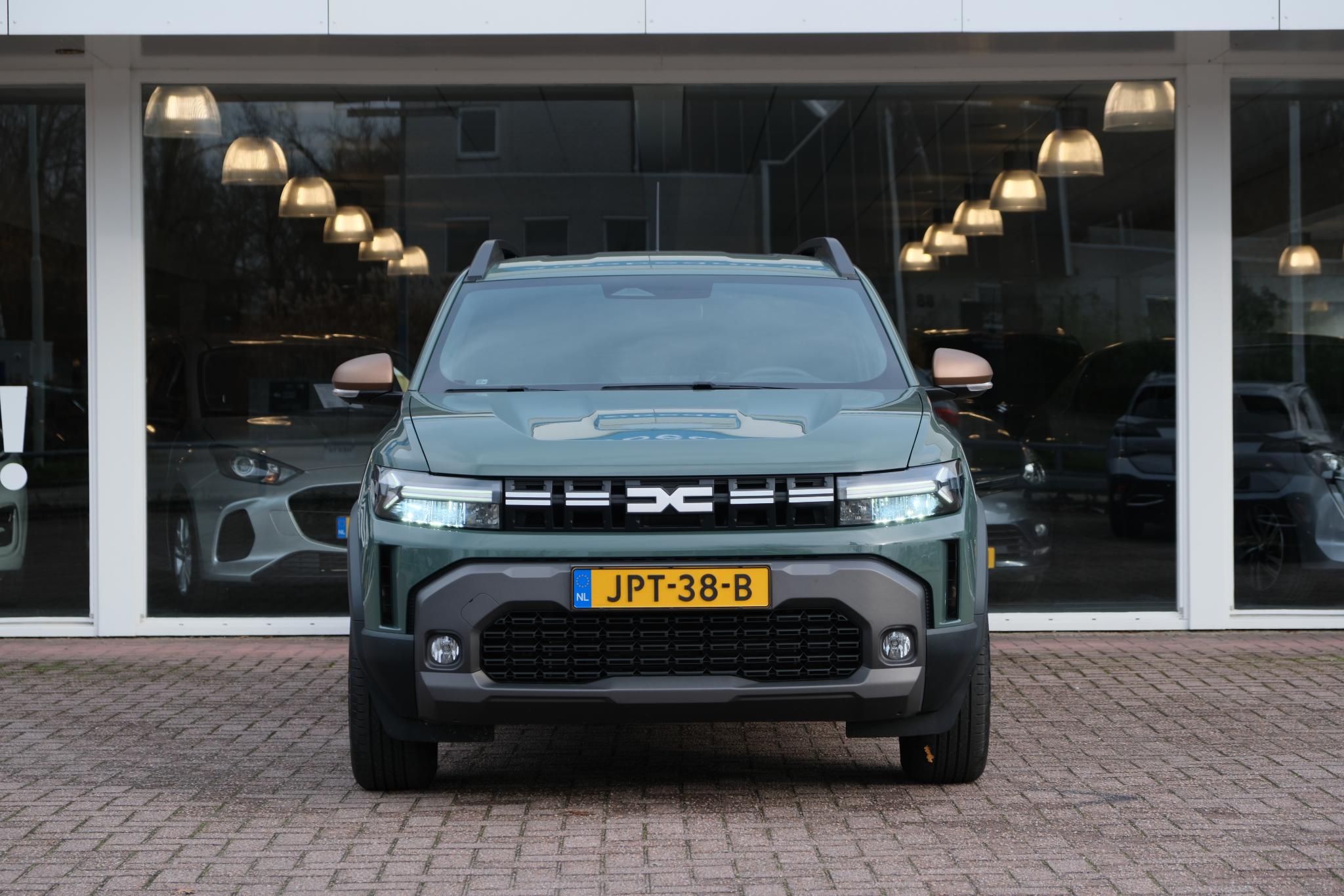 Dacia Duster 1.2 TCe 130pk mild hybrid Extreme | App Connect | Climate | Cruise | Keyless | Camera | PDC afbeelding 3