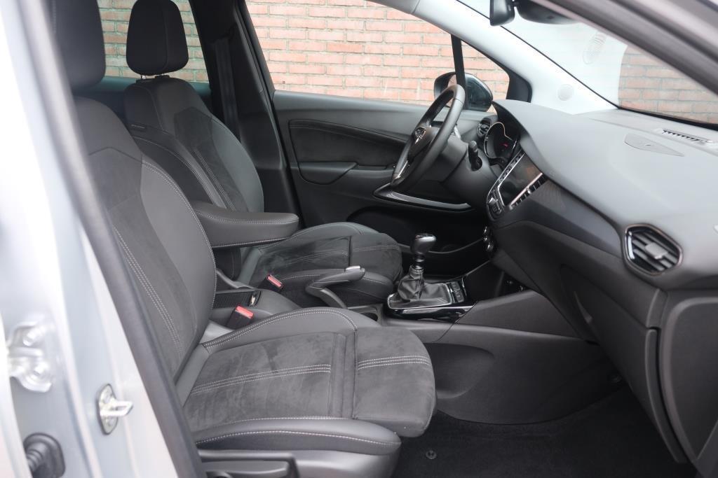 Opel Crossland 1.2 Turbo 110pk Ultimate | Navi | App Connect | Climate | Camera | Keyless | Blind Spot | PDC afbeelding 4