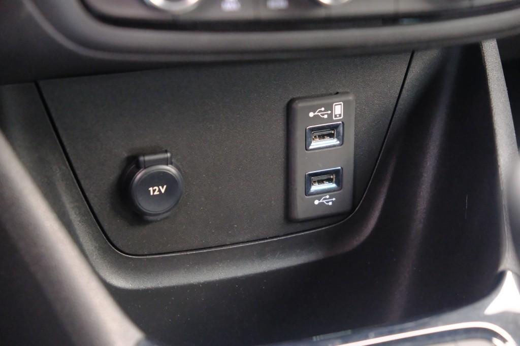 Opel Crossland 1.2 Turbo 110pk Ultimate | Navi | App Connect | Climate | Camera | Keyless | Blind Spot | PDC afbeelding 21