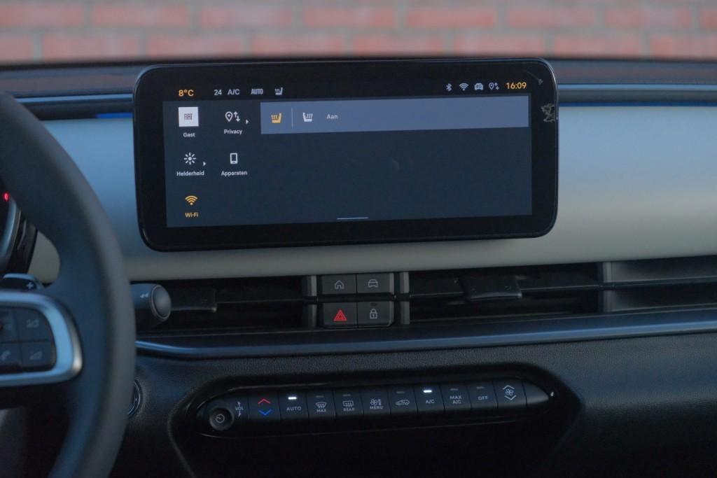 Fiat 600 1.2 Hybrid 110pk DCT6 La Prima | Navi | App Connect | Adaptive Cruise | Climate | Keyless | Camera | Leder | Elektrische Achterklep afbeelding 13