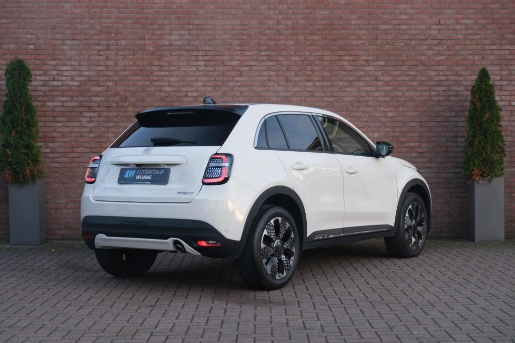 Fiat 600 1.2 Hybrid 110pk DCT6 La Prima | Navi | App Connect | Adaptive Cruise | Climate | Keyless | Camera | Leder | Elektrische Achterklep afbeelding 27