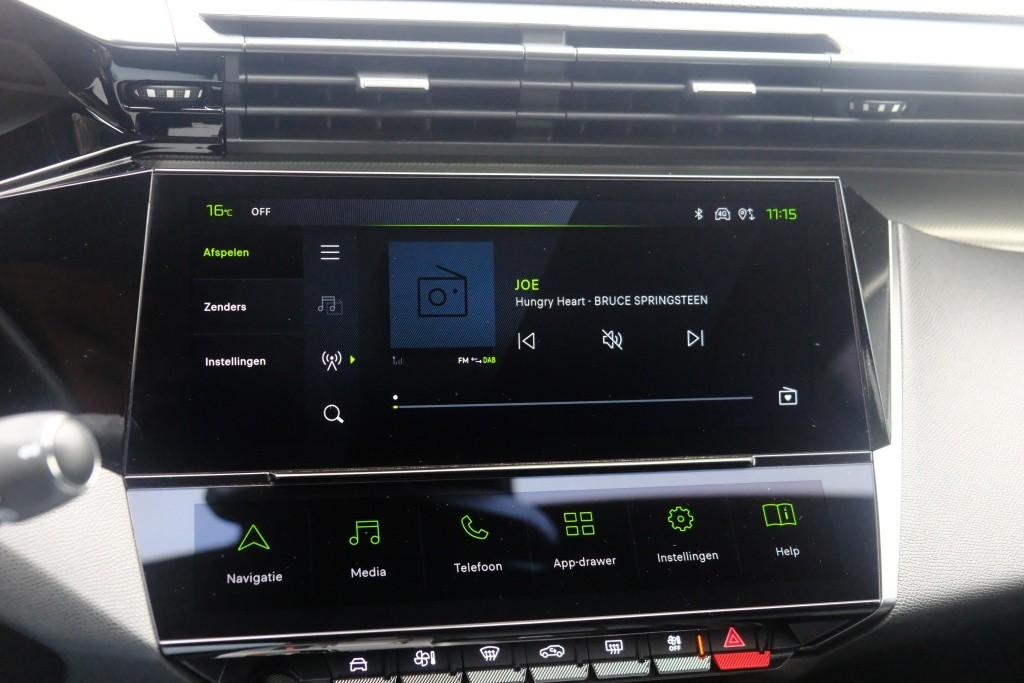 Peugeot 308 SW 1.2 PureTech 130pk EAT8 GT | Navi | App Connect | Climate | Adaptive Cruise | Camera | Keyless | PDC | 18" velgen afbeelding 17