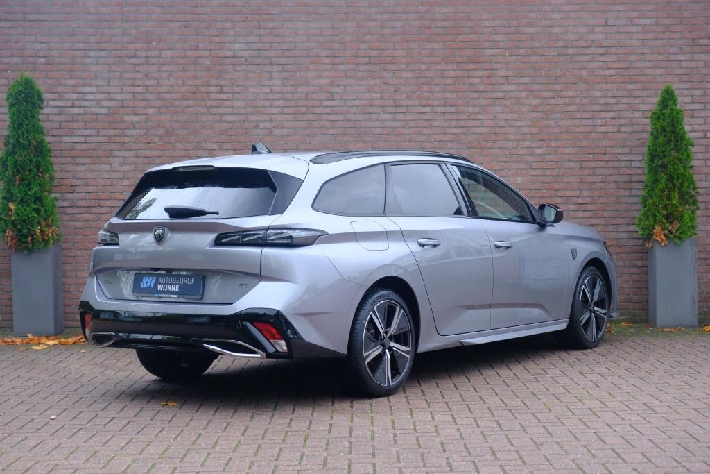 Peugeot 308 SW 1.2 PureTech 130pk EAT8 GT | Navi | App Connect | Climate | Adaptive Cruise | Camera | Keyless | PDC | 18" velgen afbeelding 26