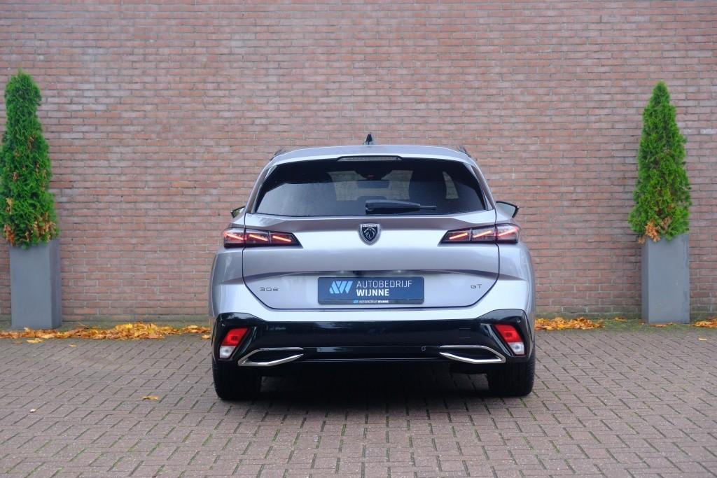 Peugeot 308 SW 1.2 PureTech 130pk EAT8 GT | Navi | App Connect | Climate | Adaptive Cruise | Camera | Keyless | PDC | 18" velgen afbeelding 28