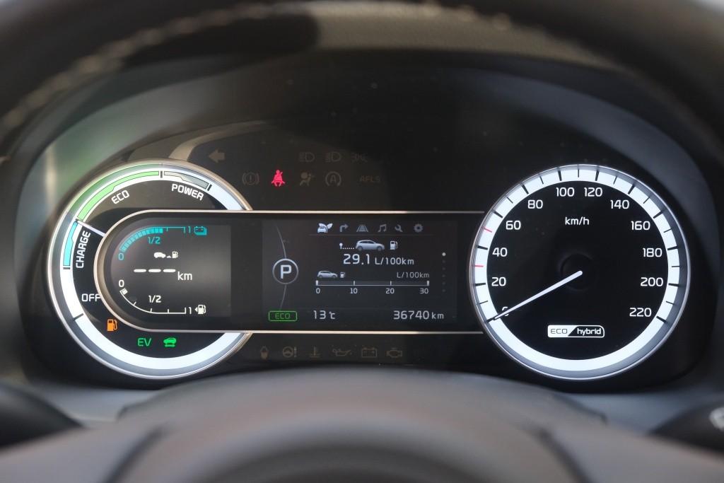 Kia Niro 1.6 GDi Hybrid 141pk DCT6 First Edition | Navi | App Connect | Climate | Crusie | Camera | Cruise | PDC | Trekhaak afbeelding 10