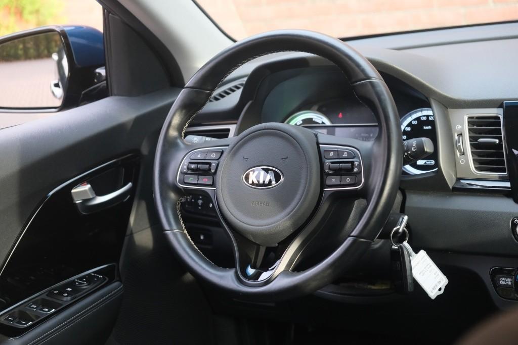 Kia Niro 1.6 GDi Hybrid 141pk DCT6 First Edition | Navi | App Connect | Climate | Crusie | Camera | Cruise | PDC | Trekhaak afbeelding 11