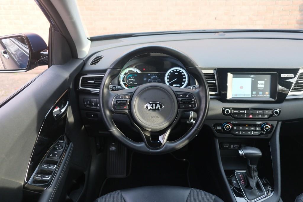 Kia Niro 1.6 GDi Hybrid 141pk DCT6 First Edition | Navi | App Connect | Climate | Crusie | Camera | Cruise | PDC | Trekhaak afbeelding 12