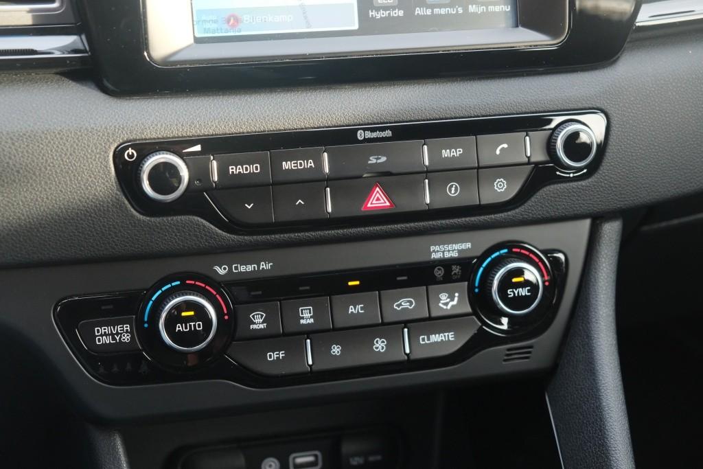 Kia Niro 1.6 GDi Hybrid 141pk DCT6 First Edition | Navi | App Connect | Climate | Crusie | Camera | Cruise | PDC | Trekhaak afbeelding 18