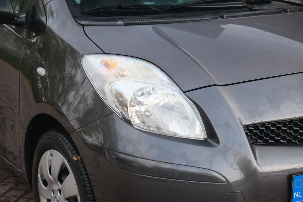 Toyota Yaris 1.3 VVTi 100pk 5-drs Comfort | Airco | Elektrische ramen | Trekhaak afbeelding 2