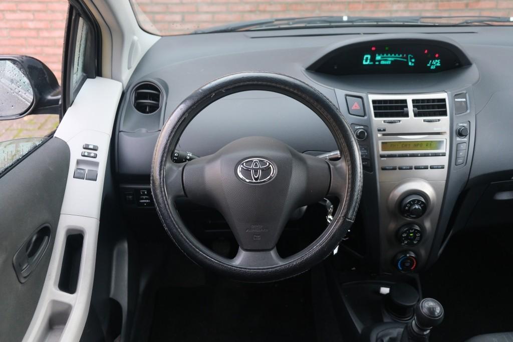 Toyota Yaris 1.3 VVTi 100pk 5-drs Comfort | Airco | Elektrische ramen | Trekhaak afbeelding 10